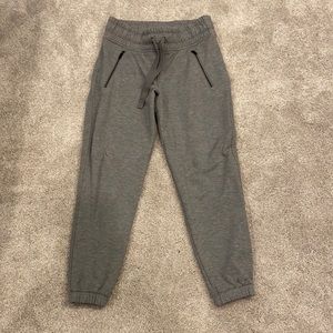 Athleta petite bounce back jogger size XSP